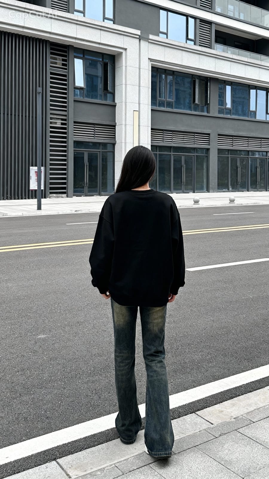 ASH™ | The Essentials Crew Unisex Sweatshirt